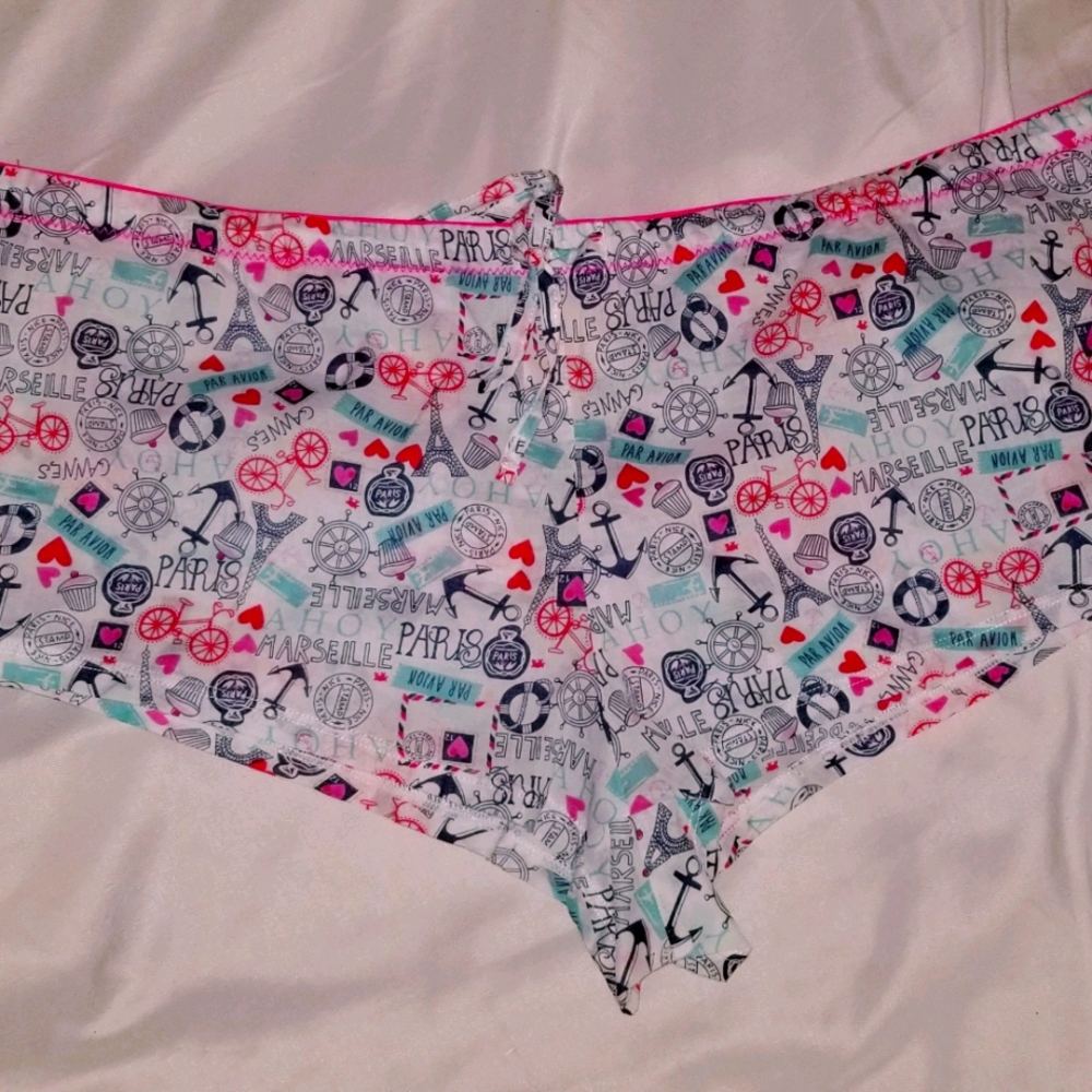 Paris Undergarment Large